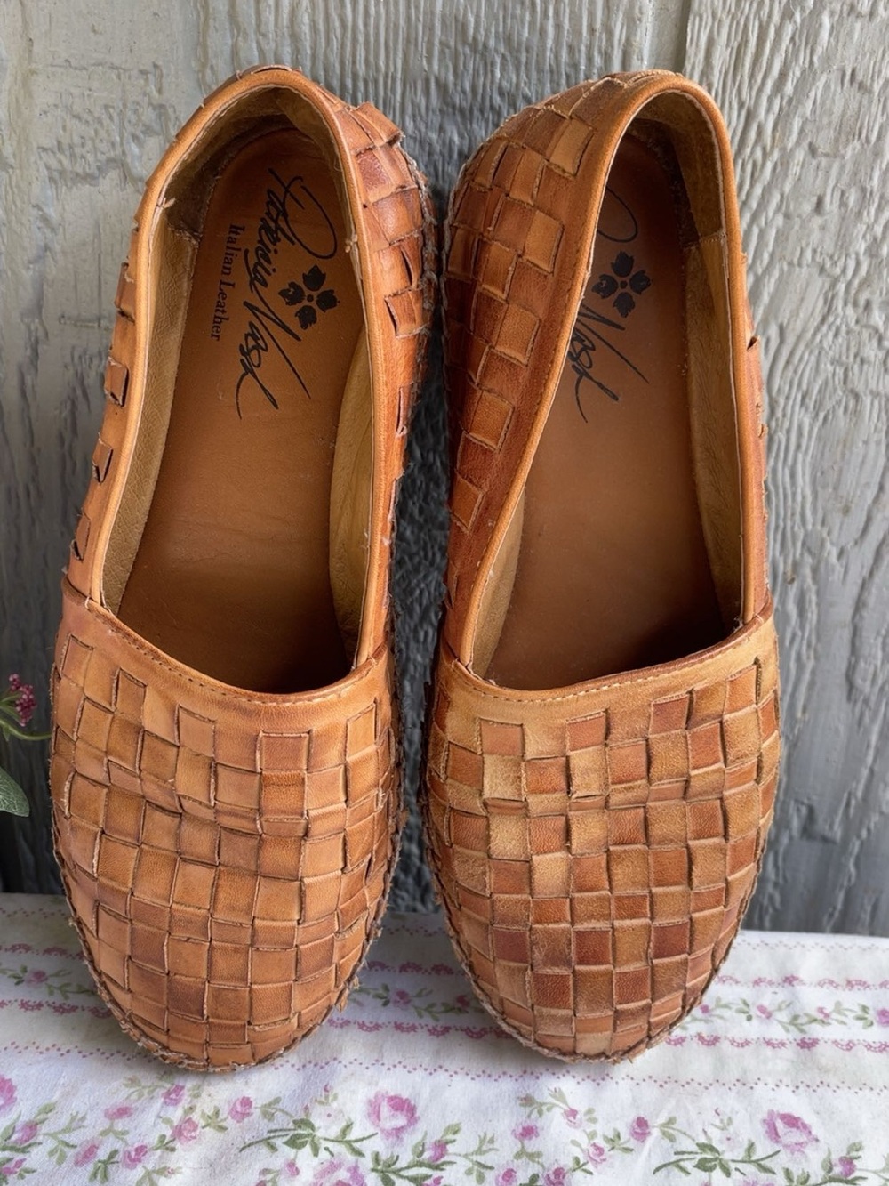 Women’s Patricia Nash Woven Leather Slip-On Espadrilles in Tan Sz 6